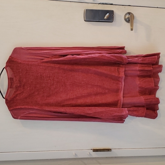 The Pyramid Collection Red Layered Lagenlook Vest and Tunic with Ruffles S - Picture 2 of 9